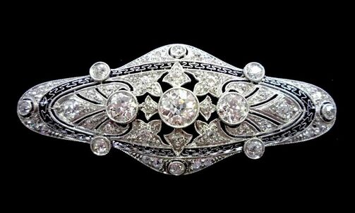 Belle Époque platinum and diamond filigree brooch