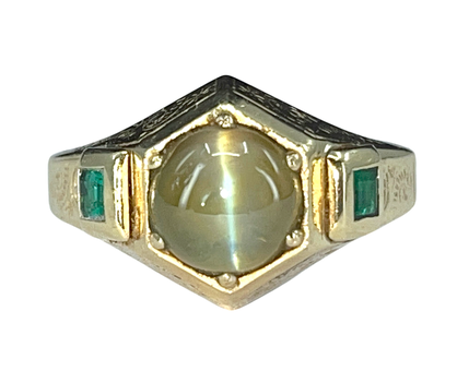 4.00 ct. cat's eye chrysoberyl and emerald ring in 14K gold