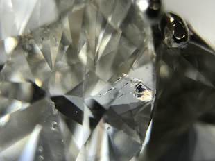 Needle inclusion in a diamond