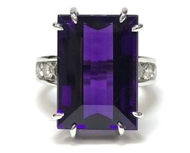 Extremely fine quality amethyst and diamond ring in 14K white gold