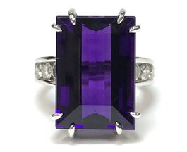 Top quality amethyst set in a 14K white gold and diamond setting
