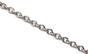 Oval link chain in 18K white gold